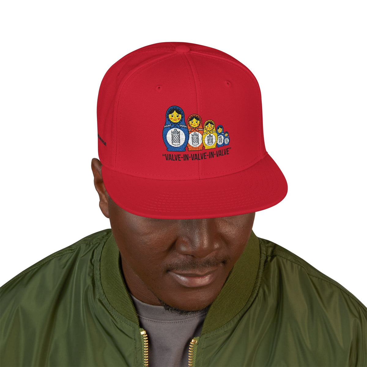 Embroidered Black Snapback Hat — Minimal Flat-Brim Streetwear Cap